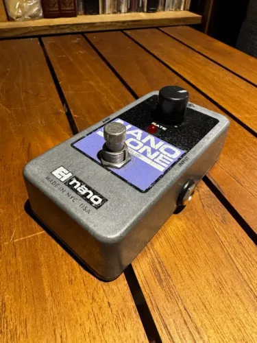 Pedal Electro-Harmonix Nano Clone Chorus Analógico - Made in USA