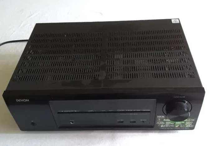 Receiver,Mixer e Amplifier Denom. Modelo AVR-E300.175 watts,5 canais, suporta três vídeos.