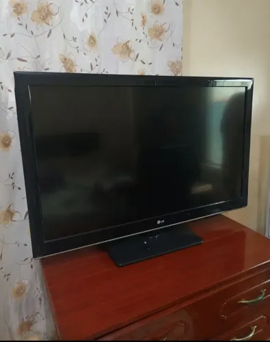 TV LG 42 POLEGADA LCD me telefone * João 