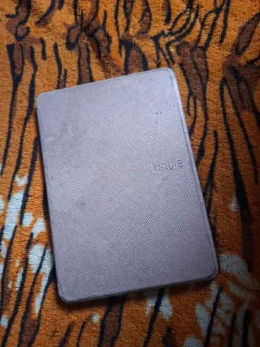 Kindle 10 geração usado!