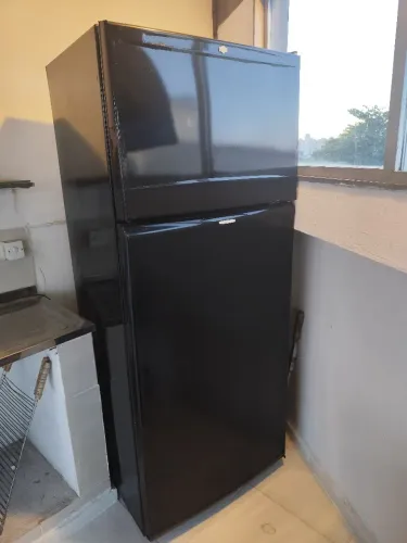 Geladeira Brastemp adesivada