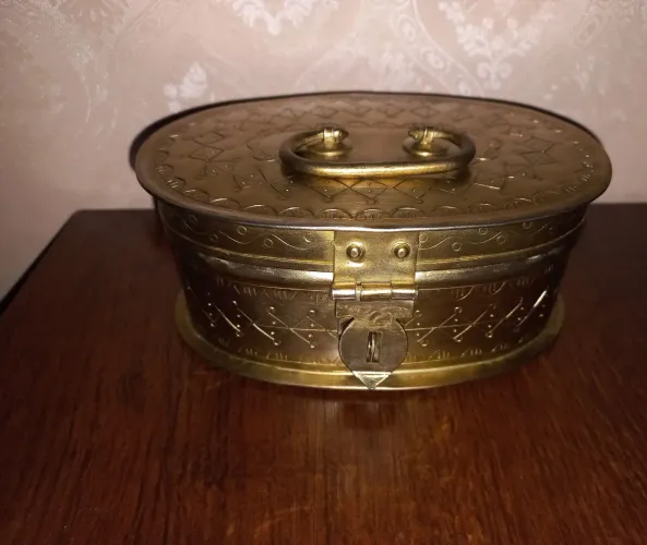 Dourado lata versátil decorativa