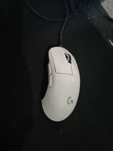 Mouse gamer logitech g pro x superlight usado por 3 meses