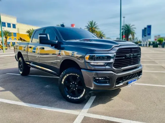 Ram 2500 Laram. 6.7 Night ED. TB CD 4X4 DIE 2023