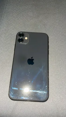 iPhone 11 - preto - 64gb