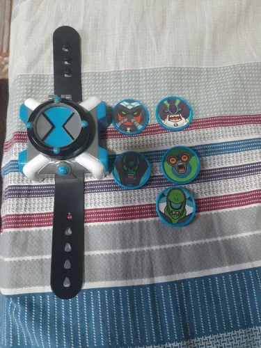 Relogio Ben 10 lança disco ominitrix