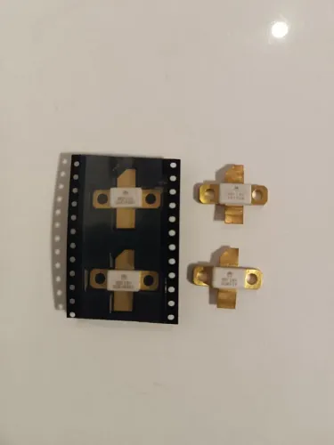 Kit 4 pç Transistores MOSFET de potência de rádio frequência (RF).