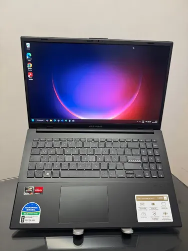 Notebook Asus - Ryzen 5-7520U - 8GB Ram DDR5 - SSD 256GB Nvme - Rede 5G - Amd Radeon