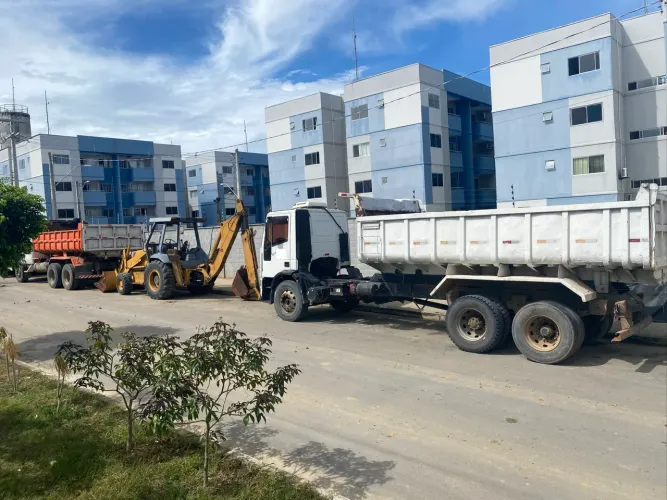 LIMPEZA DE TERRENO, DEMOLIÇÃO, ALUGUEL DE CAÇAMBA E RETRO ESCAVADEIRA! 