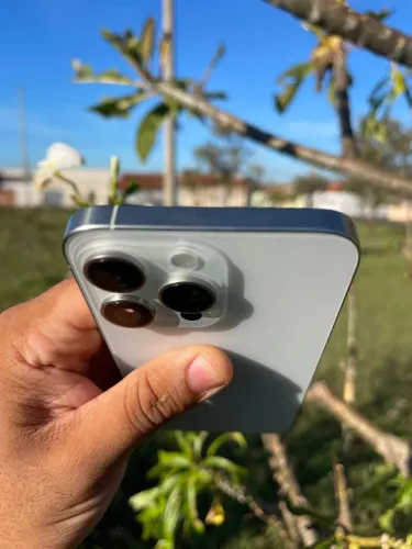 iPhone 15 Pro Max americano