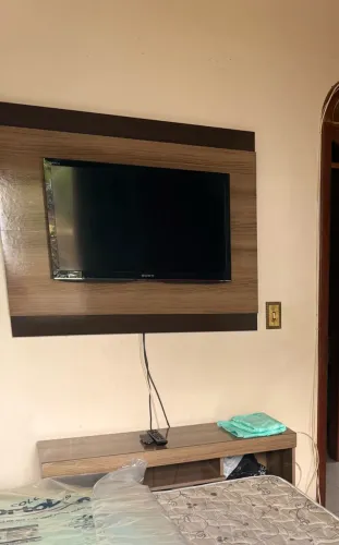 Rack com painel de tv