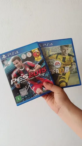 Jogos de PS4 (FIFA 17/ PES 2015)