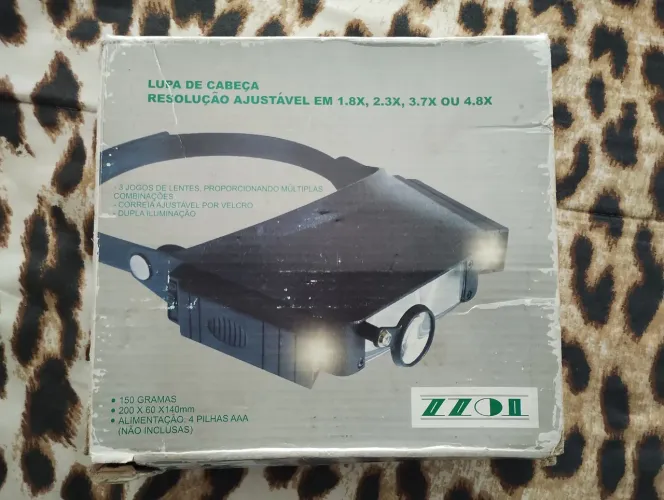 Lupa de Cabeça TOZZ TZLP2 com luz e zoom Max  4.8 x 3 lentes