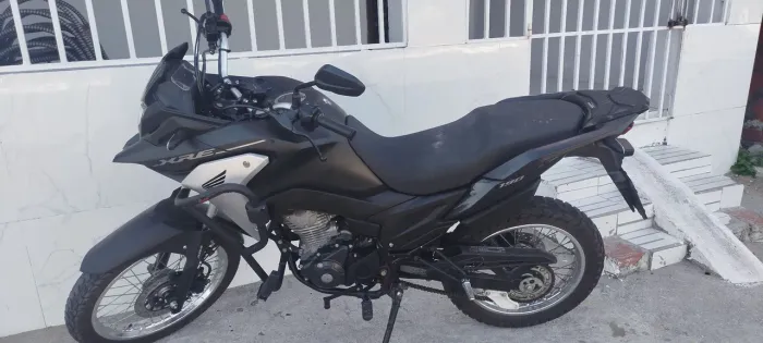 XRE 190 2026 nova apenas 7 mil rodados revisões feita na Honda manual e chave reserva 