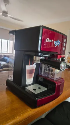 Cafeteira Expresso Oster Prima Latte