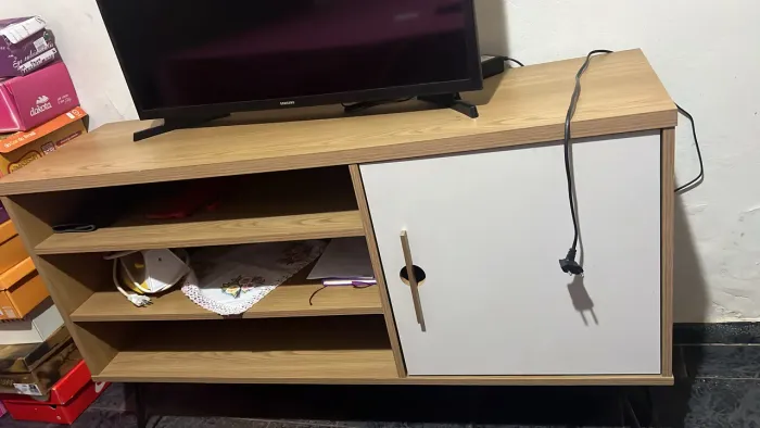 rack tv