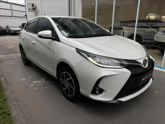 Toyota Yaris XLS Connect 1.5 Flex 16V 5P AUT 2024