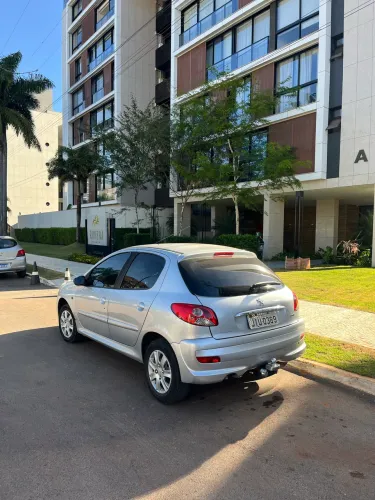 Peugeot 207 XR 1.4 Flex 8V 5P 2012