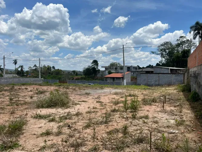 Lotes com Entrada Baixa / Lotes Planos / Energia e Água