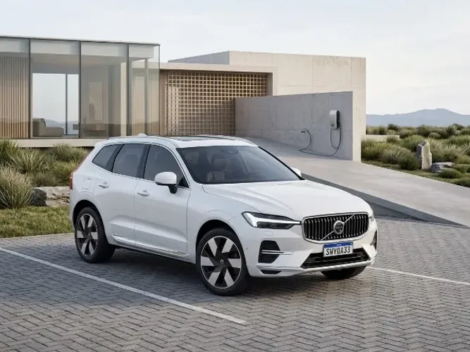 Volvo XC-60 T-8 Ultimate 2.0 AWD (híbrido) 2024