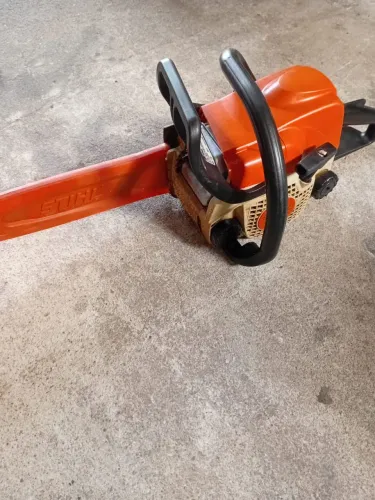 Vendo Motosserra Stihl 170