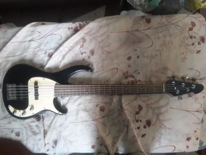 Peavey Milestone Jazz Bass!