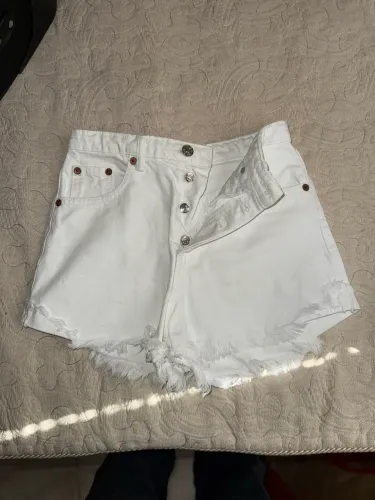 Short jenas branco zara