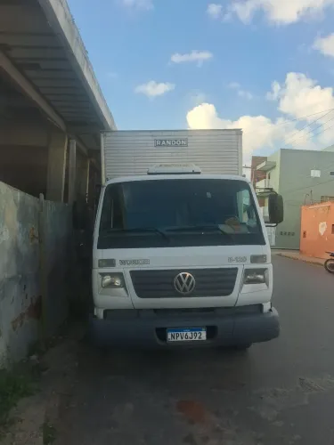 Vende-se caminhão w 8.120 baú 