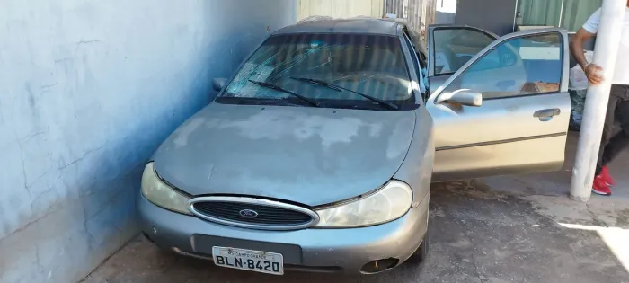 Ford Mondeo veículo não está rodando
