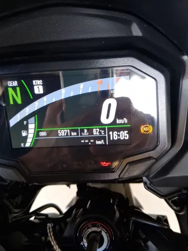 Vendo Kawasaki Versys 650 2023 único dono 6.200 km valor R$ 48.000,00 somente à vista 