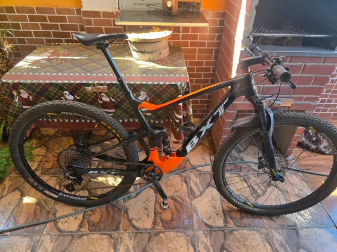 MTB Full Suspension Carbono Aro 29 | Deore 12v | RockShox Judy | Tam L
