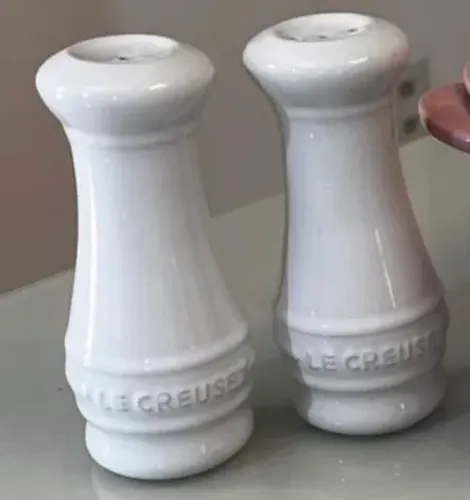 Set de saleiro e pimenteiro le creuset