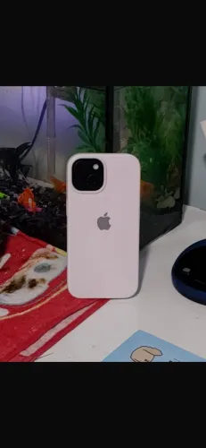 Vende-se phone 15 128gb + 6 capinhas