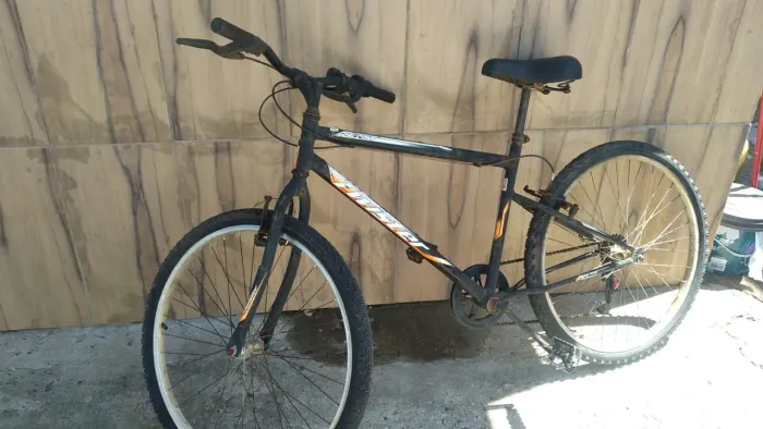 Bike Aro 26 com marcha 