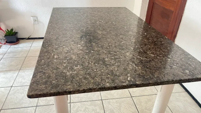 Mesa de granito