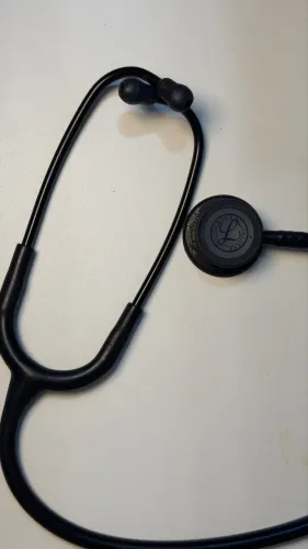 Estetoscópio 3M Littmann Classic III Black Edition com case médica inclusa