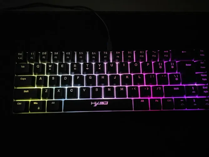 TECLADO GAMER 60% RGB