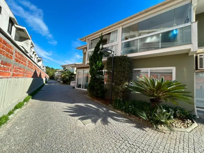 Casa em Condomínio para Locação - Praia Mole | Florianópolis/SC