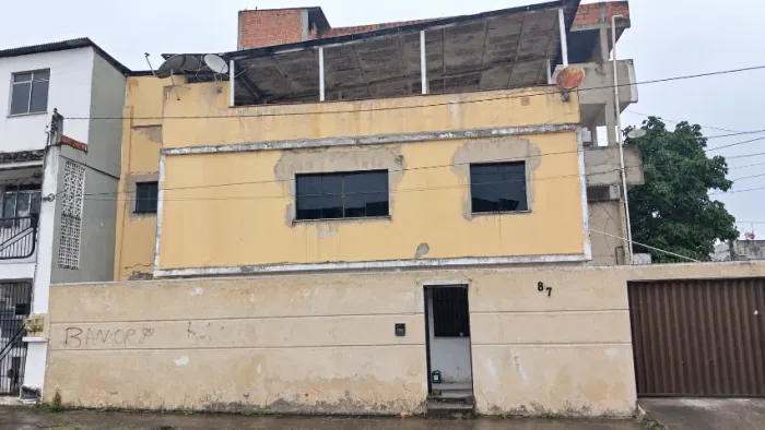 CASA PARA ALUGUEL - 1º ANDAR COM COBERTURA | 5 QUARTOS - ROMA