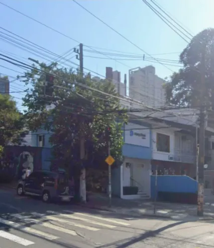 Loja na Rua Purpurina, 334 80 m²