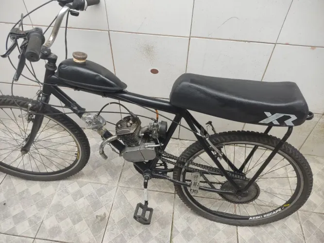 Vende se bike motorizada