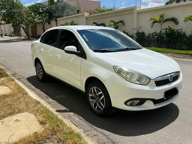 Fiat Grand Siena Attrac. 1.4 EVO F.flex 8V 2014