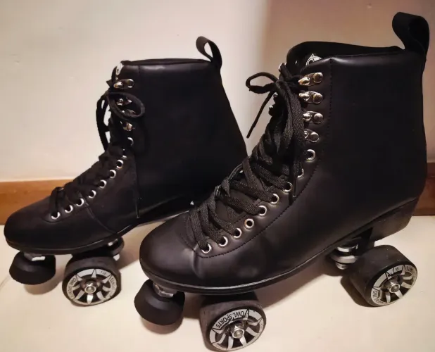 Patins quad OWL - Modelo Profissional Onix