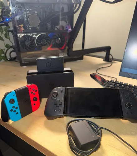Nitendo switch oled + desbloqueado 256gb +controle adicional +Minecraft cartucho