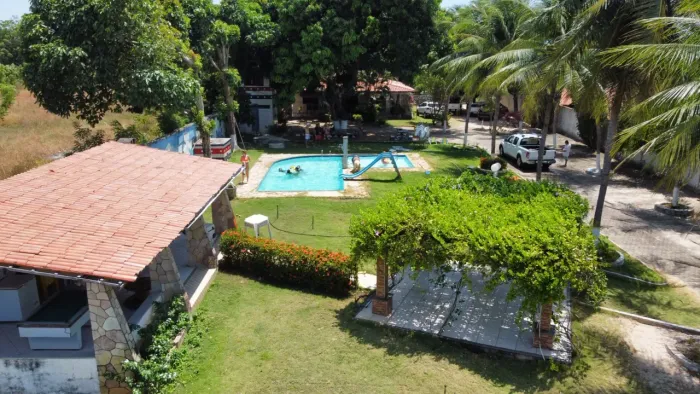 Sítio para aluguel por temporada com 5 quartos, piscina, deck em Tapera - Aquiraz-CE
