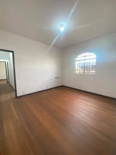 CASA RECÉM-REFORMADA PARA ALUGUEL | NACIONAL CONTAGEM
