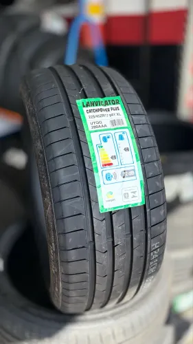 Pneu 225/45R17 novo Lanvigator
