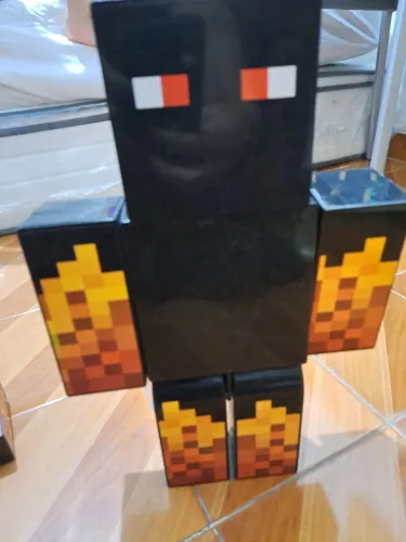 Boneco Athos