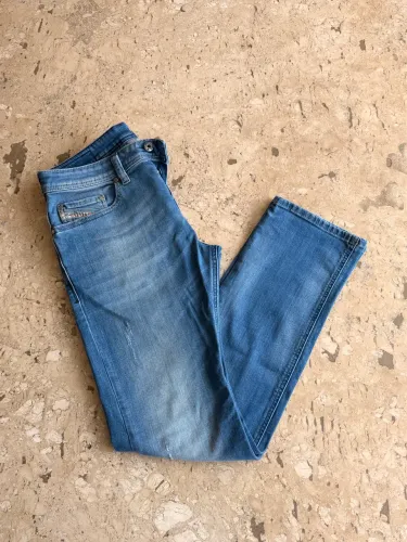 Calça jeans Diesel 42