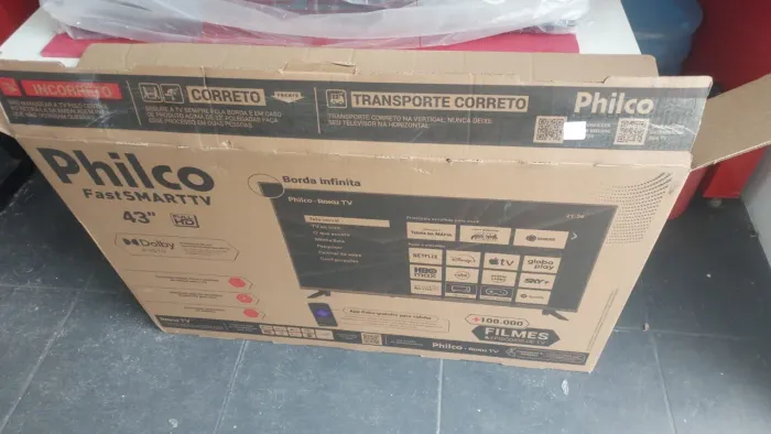 Smart TV Philco Rocku 43 polegadas borda infinita